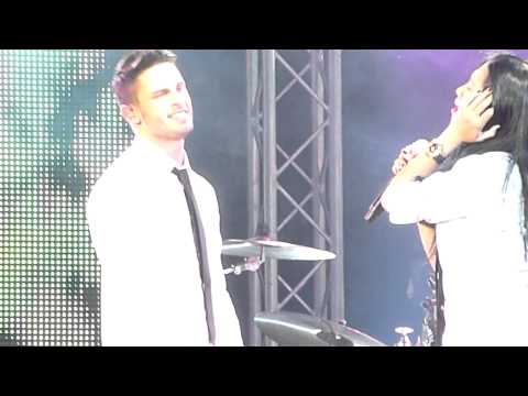 Là-bas -Baptiste Giabiconi et Anggun-Concert Generation W9 live le 15 juin 2013