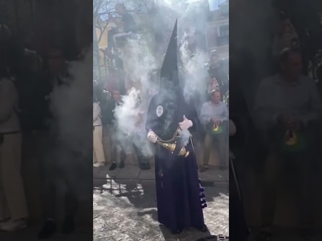 Vídeo relacionado con Incienso auténtico Semana Santa 50g Gran Poder y 50g Silencio más 20 Pastillas de carbón Hecho a Mano en España