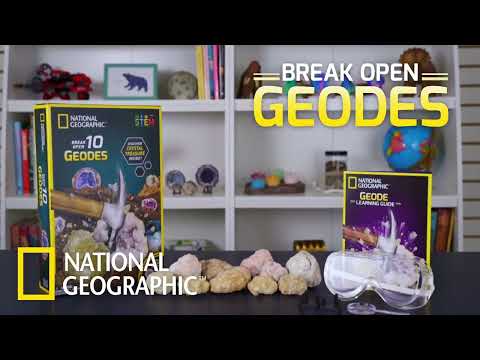 NATIONAL GEOGRAPHIC Break-Open 10 Premium Geodes – Includes Goggles, Learning Guide & Display Stands