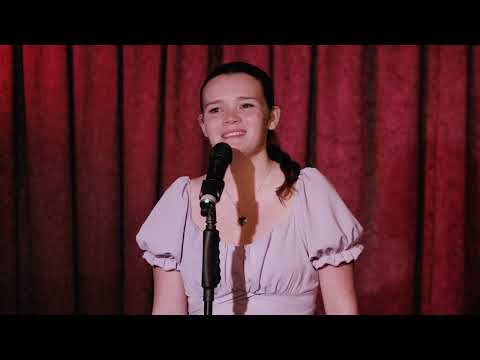 Em Lubbers at The Comeback Cabaret