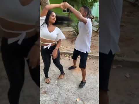 Casal Dançando Revoada No Colchao Marcynho Sensaçao
