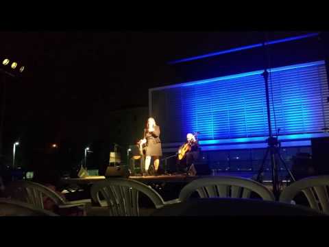 Às sextas na praça.  Anadia Sara Helena