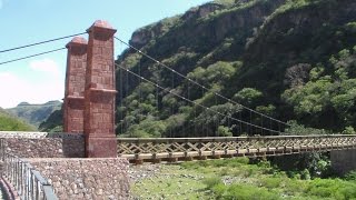 preview picture of video 'La Barranca de Huentitan y el nuevo Puente de Arcediano  Video 1'