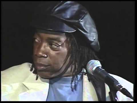 Milton Nascimento e Uakti - Um cafuné na cabeça malandro... - Heineken Concerts 96