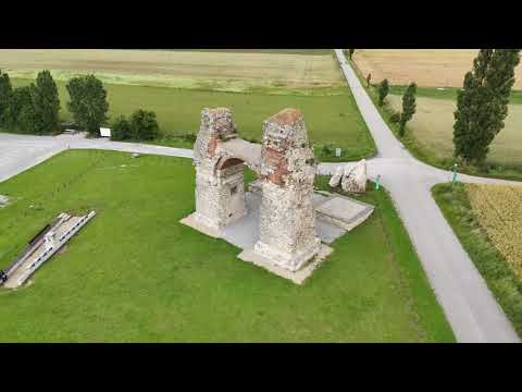 Drohnenflug über Petronell Carnuntum – 4K Aufnahmen mit der DJI Mini 4 Pro 🏛️