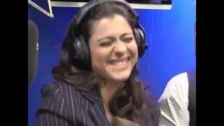 Download lagu Kajol Lovely Moments with Sharukh Khan mp3
