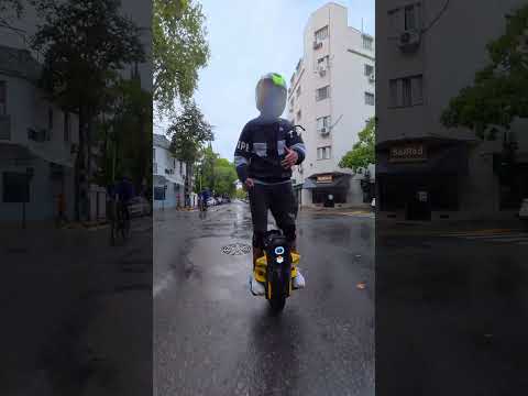 ¿Un monociclo eléctrico que alcanza los 200km/h? INMOTION P6 ⚡ ECOALSINA