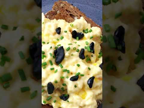 Black Garlic 101: Everything You Need to Know and Creative Ways to Cook With it👇