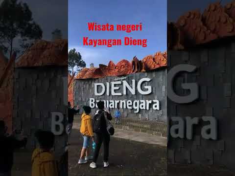Dieng Banjarnegara, tempat yang wajib dikunjungi! Keindahannya bikin hati tenang. 🌄✨