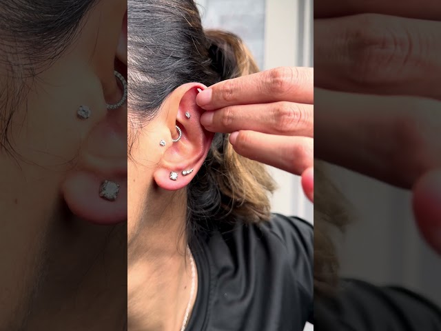 Vídeo relacionado con LOLIAS 4 pares 16G Acero Inoxidable Tragus Piercing para Mujeres Hombres Helix Piercing Labio Stud Pendientes Nariz 2/3/4/5 MM Cubic Zirconia Opal Monroe Piercing Oreja Cartilago Joyas