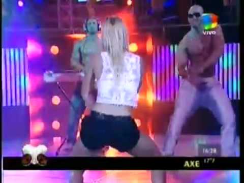 Bam Bam Y Tiburon Valdez - Paisaje y Solteras.mpg