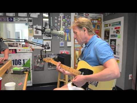 106.1 The Corner Lounge // Featuring Dave Wakeling of The English Beat
