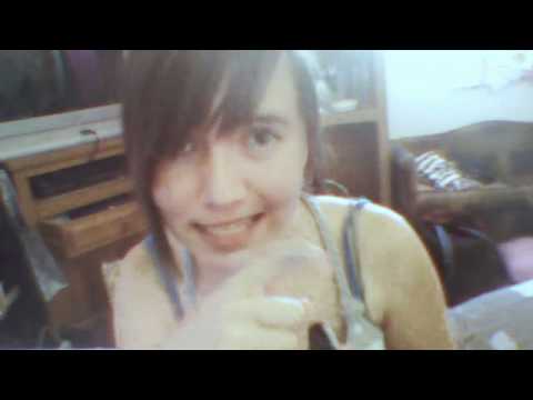 VidsJunk's webcam video May 20, 2011 04:26 PM