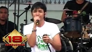 Download lagu Ungu - Tak Perlu   (Live Konser Lhoksumawe19 Februari 2007) mp3