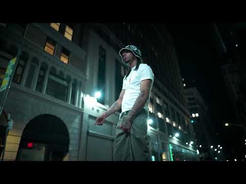 Directed by Raymundoe  and JayStark