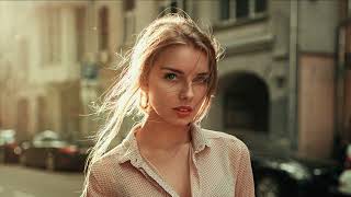 Download lagu Stray Cats - Be Bop A Lula. mp3