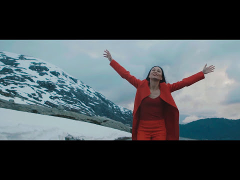 Karina Krysko - Be kaukių