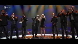 Hello - Naturally 7 and Helene Fischer (Adele Cover) Live at the Helene Fischer Show 2016