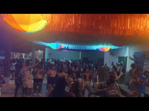 Carnaval 2026 em Estrela Dalva MG bloco fechado vira copo Banda Axé SAMBALÉM..