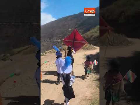 Estudiantes de una unidad educativa rural protagonizan un emotivo desfile en homenaje a la patria