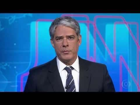Moro exibe troca de mensagens em que Bolsonaro cobra mudança no comando da PF Moro exibe troca de mensagens em que Bolsonaro cobra mudança no comando da PF