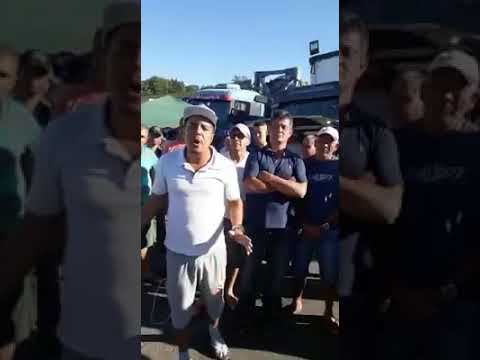 Manifesto dos Caminhoneiros na Petrobrás em Biguaçu (SC-BR)