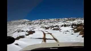 preview picture of video 'Discovery 4 Driving in Snow Covered Lesotho 2011 3 of 4'