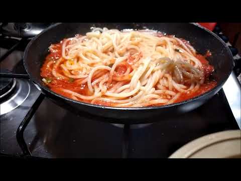 Spaghetti alla "marinara" - invece della pizza (videoricetta n° 1085)