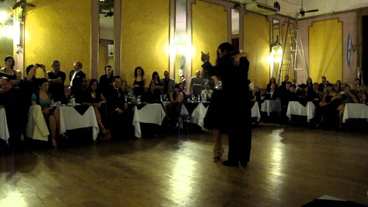 ALICIA PONS  LUIS ROJAS EN NIÑO BIEN