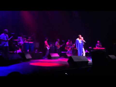 Criolo e Ney Matogrosso - Freguês da meia-noite - Vivo Rio 05-10-12