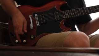 Video thumbnail for 2003 Gibson SG Special Faded Cherry Crescent Moon Inlays Limited Edition by Alan Irwin