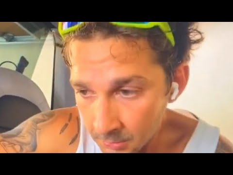 Shia labeouf is hammered during this live reading - comportamiento extraño en vivo tik-tok part1