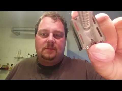 Klaus rasiert sich 5 - Tech Tip Wie putze ich mein bestes Stück