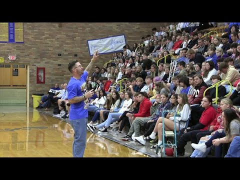 From prison to the Olympics, Tony Hoffman speaks to Delphos students about making positive choices