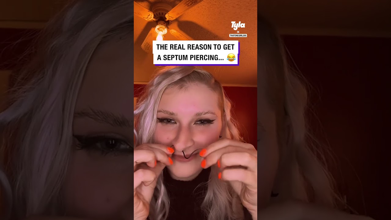 Moustache septum piercing 😲 (🎥: TT/ thatonegirl205)