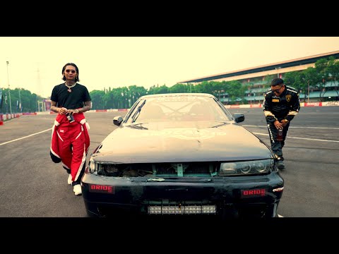Young Lex - Ngapain Gue Bantuin Lo? ft. Masgib (Official Music Video)