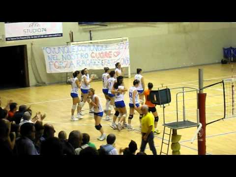 Serie B2/F - Playoff - Finale - gara-2 - Pinerolo-Alba Como 3-0 (6/6/2012) - Esultanza finale