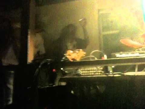 Tony Tigerstyle and Philieano freestyling