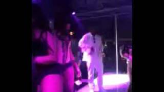 2/26 Amateurs Gone Wild Waitress Review KOD