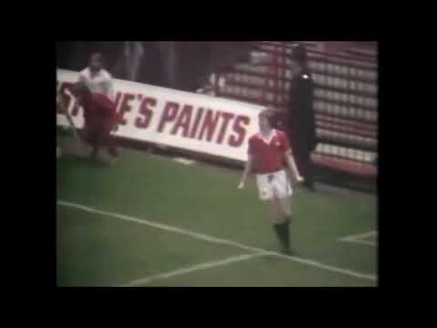 Manchester Utd v Newcastle Utd 29-11-1975