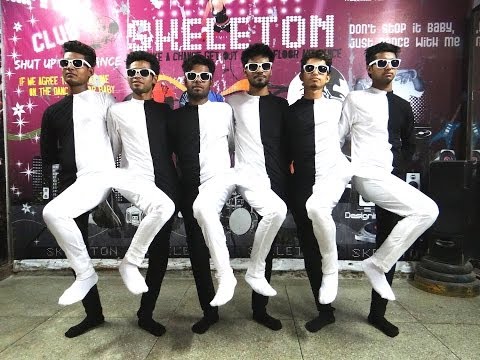 Optical Illusion Black and White Dance India by Skeleton Dance Crew