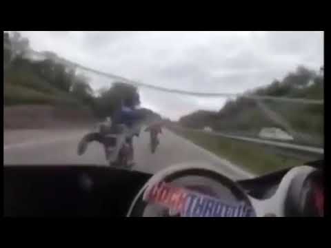 Tengah sedap fly, polis trafik dtg dari belakang