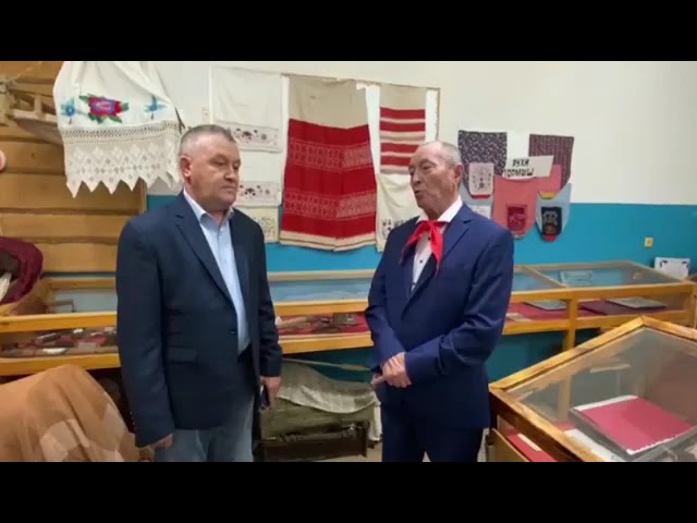 Юлсубино авылы мәктәбендә төрле елларда эшләгән пионер оешмасы вожатыйлары очрашты