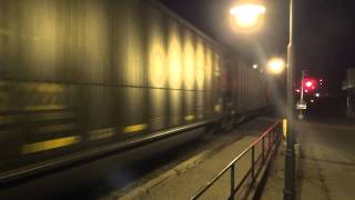 preview picture of video 'Fast Moving CSX Thru Brunswick'