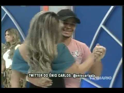 Ênio Carlos 09 04 12   Mari de vestidinho azul