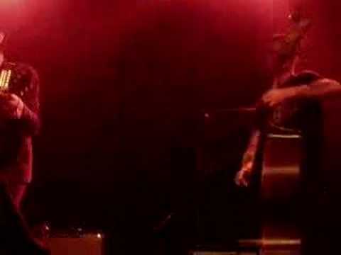 2006.12.12 heavy trash live @ bologna pt4