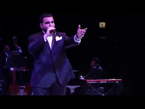 Sal Valentinetti 'Fly Me to the Moon' Live -NYCB Theatre