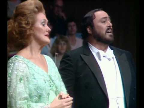Luciano Pavarotti & Joan Sutherland - La Sonnambula - Prendi: l'anel ti dono