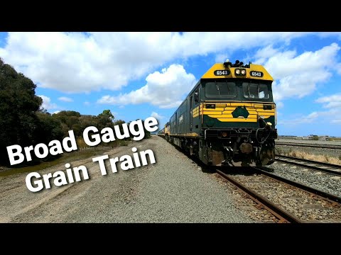 Broad Gauge Grain Train at Gheringhap - 07/01/2021