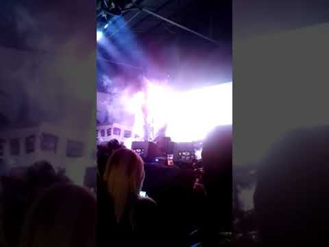 Hispana ft Bipo Montana "Sientelo" (En vivo)